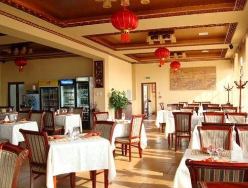 Motel Dhs - Chinese Restaurant Deva Dış mekan fotoğraf