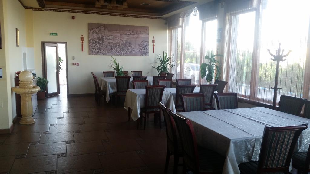 Motel Dhs - Chinese Restaurant Deva Dış mekan fotoğraf